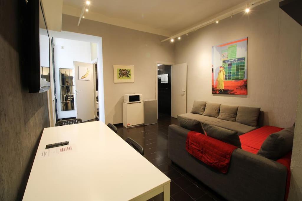 Lovely 2 Bedroom Apartment-6 Pax By Yourhost Рим Екстериор снимка